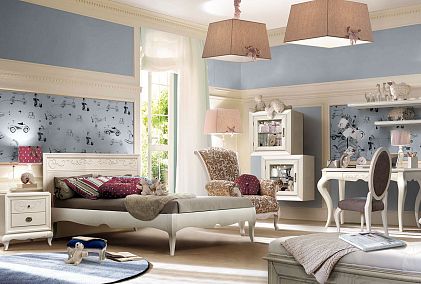 Стол туалетный "Соната" с декором (без надставки)