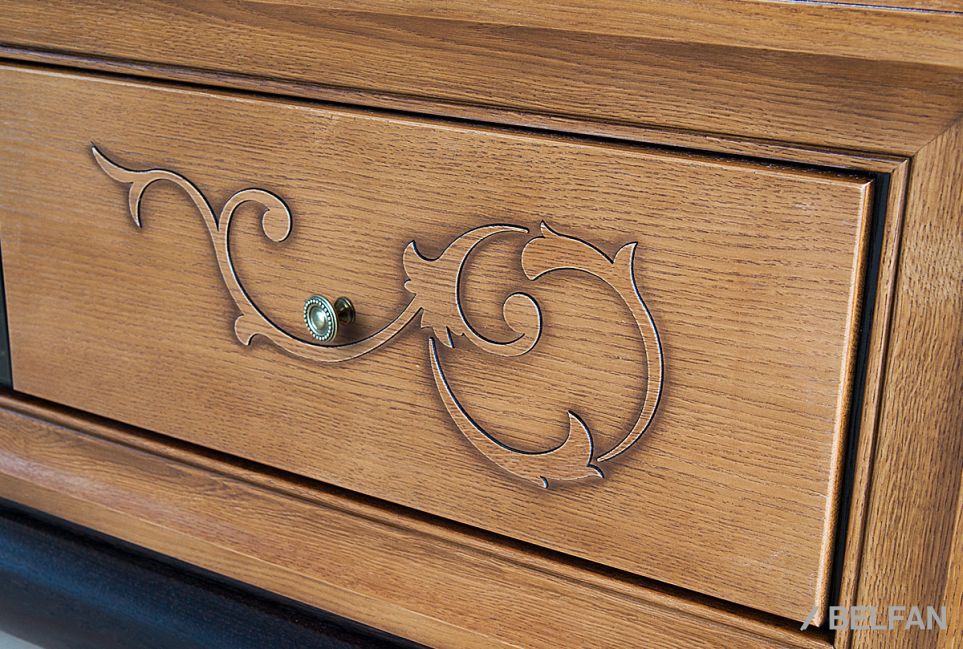 Тумба под ТВ "Соната" (декор) массив и шпон дуба 3