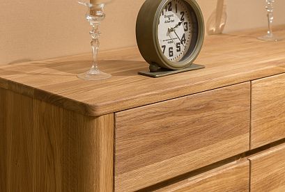 Тумба 3-х дверная "Норд"; 3 ящика, 3 двери; бейц-масло