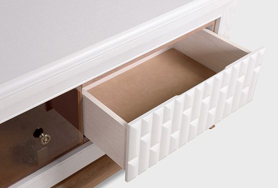 Тумба под ТВ "Армония" массив и шпон дуба 10