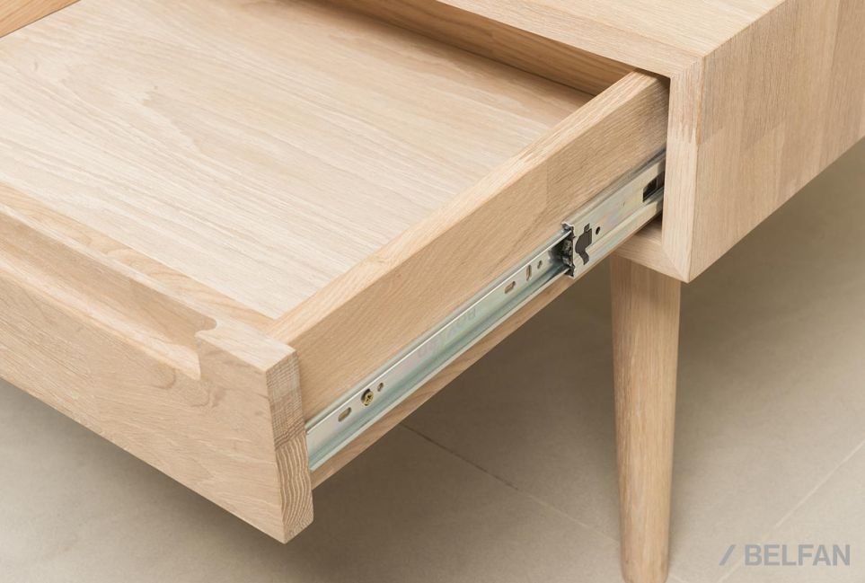 Стол журнальный "Ирвинг" (с ящиком) массив дуба 2