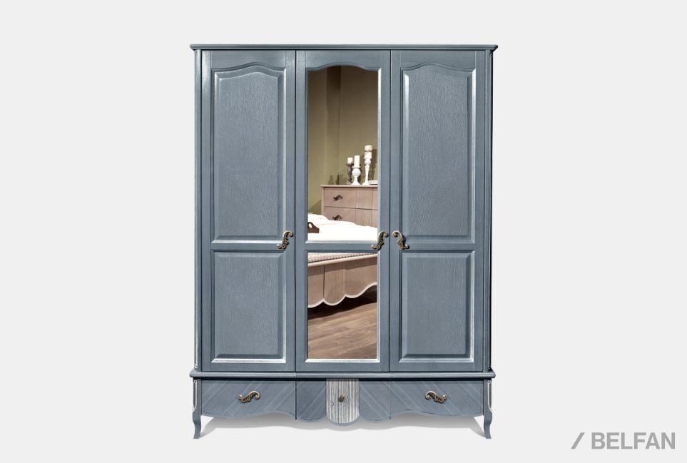 Шкаф для одежды "Катрин" фигурный 3-х дв. с зеркалом массив и шпон дуба 1