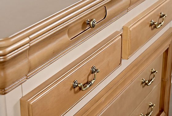 Комод "Оливия" массив и шпон ольхи 13