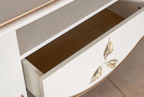 Тумба под ТВ "Трио" массив и шпон дуба 10