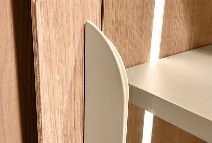 Витрина 1-но дверная «Авеню» (правая)