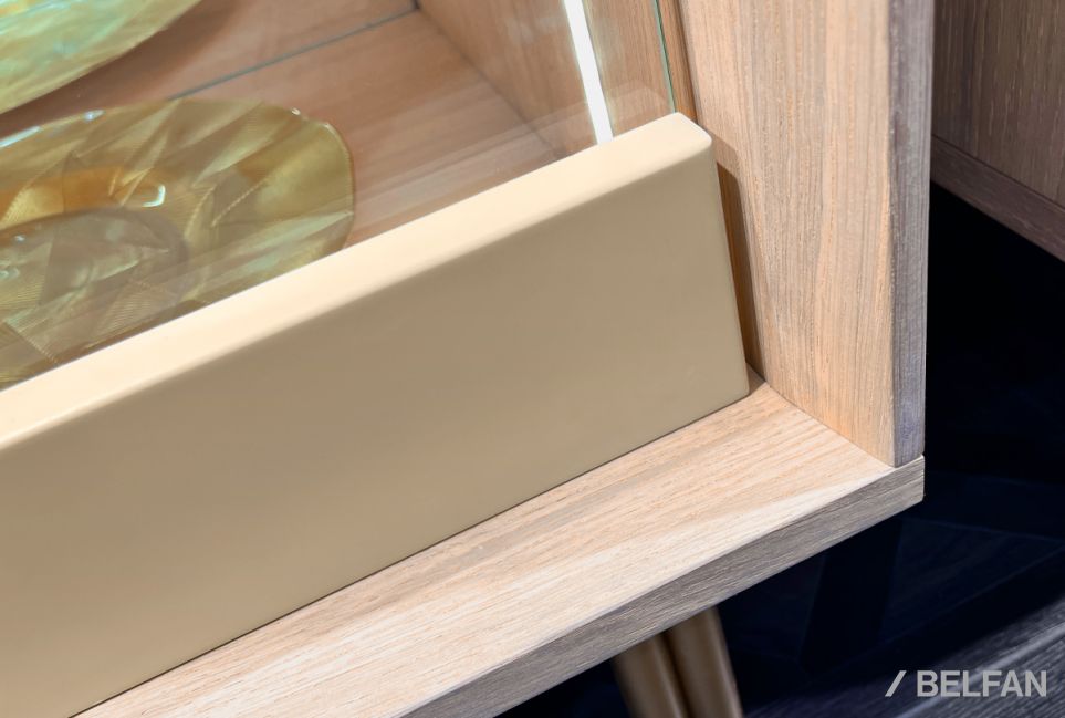 Витрина 1-но дверная «Авеню» (левая) шпон дуба, МДФ, металл 5