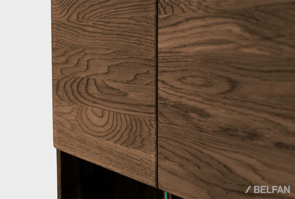 Витрина 2-х дверная "Бремен" массив дуба 6