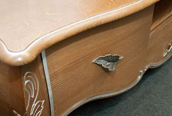 Тумба под ТВ "Трио" 05 массив и шпон дуба 4