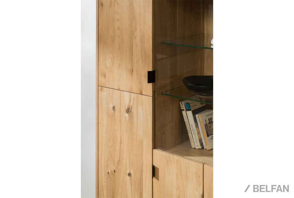 Витрина 2-х дверная "Forest" массив дуба 6