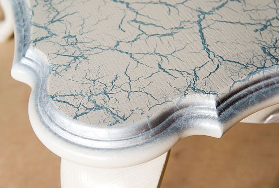 Стол журнальный "Грация" массив и шпон дуба 4