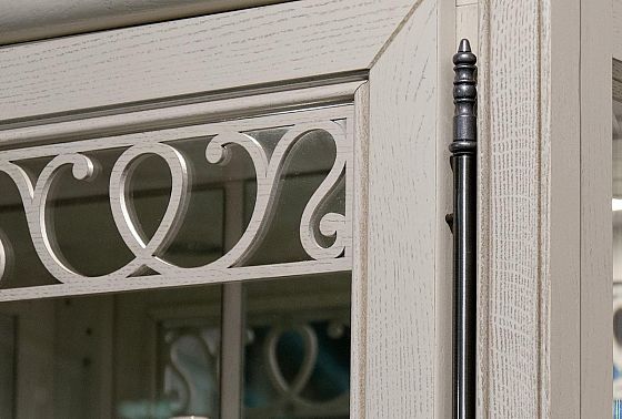 Шкаф с витриной 1-но дв. "Тэфи" высокий (правый) массив и шпон дуба 3