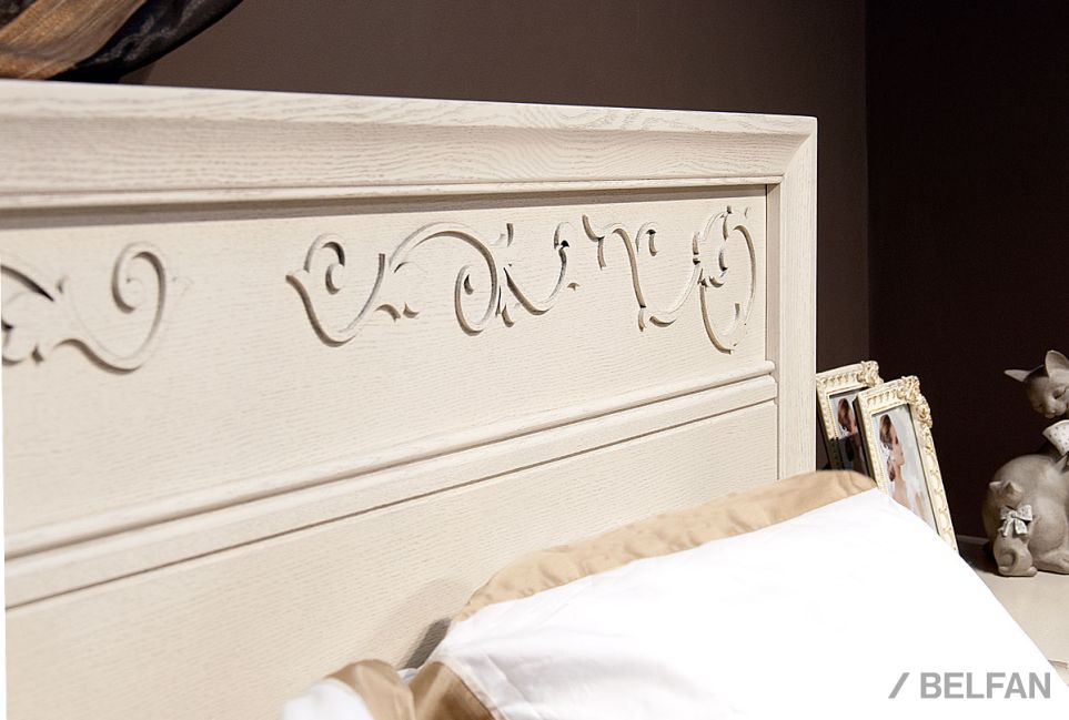 Кровать "Соната" с декором (низкое изножье) массив и шпон дуба 4