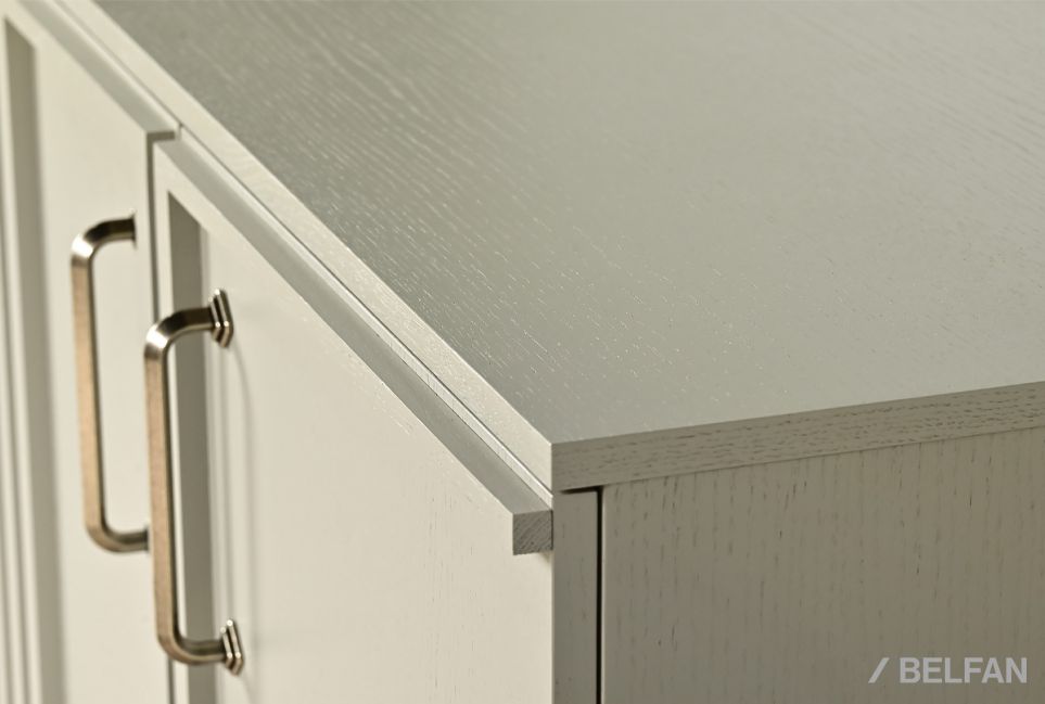 Тумба 4-х дв. "Чикаго" массив и шпон дуба 4