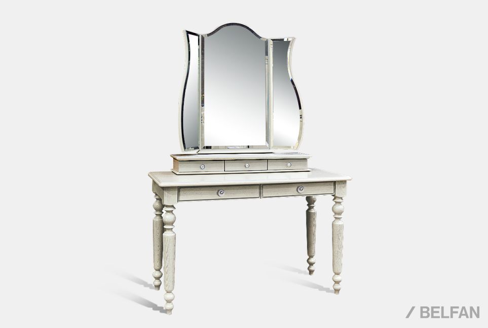 Стол туалетный "Лика" массив и шпон дуба 1