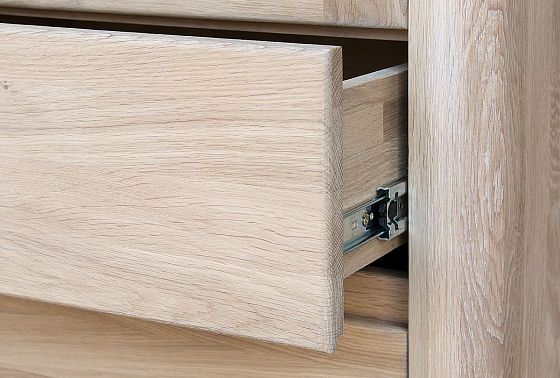 Шкаф с витриной 1-но дв. "Норд" (правый) массив дуба 13