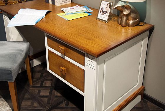 Стол письменный "Бриансон" (1 тумба справа) массив и шпон дуба, МДФ 6