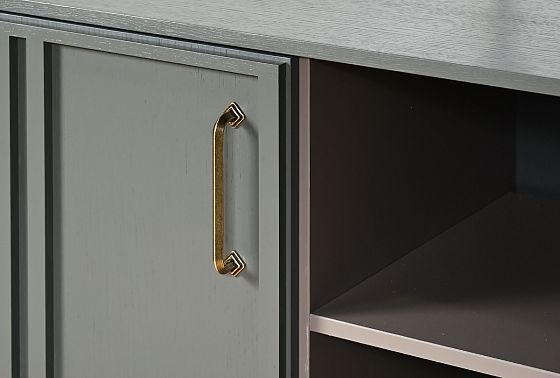 Тумба 4-х дв. "Чикаго" массив и шпон дуба 9