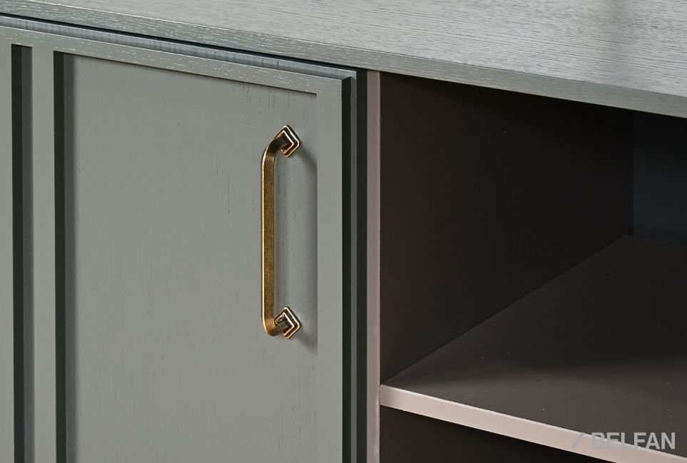 Тумба 4-х дв. "Чикаго" массив и шпон дуба 6