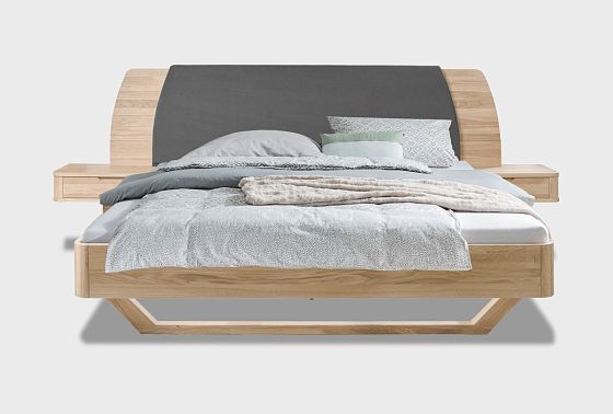 Кровать "Монблан" (с прикроватными тумбами) массив дуба 8