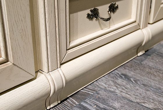 Пилястра соединительная "Тэфи" массив и шпон дуба 4