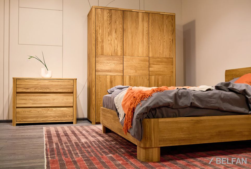 Шкаф для одежды 3-х дверный "Норд" массив дуба 6