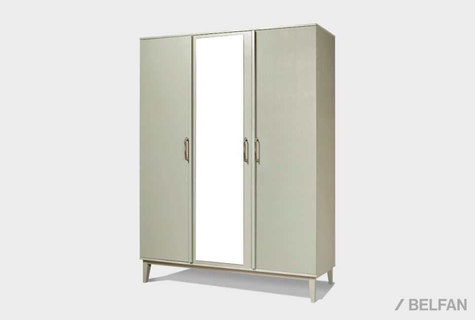 Шкаф 3-х дверный "Чикаго" массив и шпон дуба 1