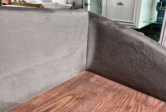 Стол туалетный "Меридиан" с декором (с мягким элементом) массив дуба, МДФ 3