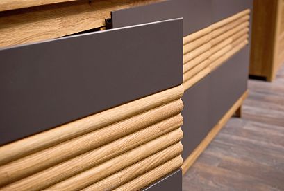 Тумба "Уоллстрит" 3; 3 двери; *А-012.33; к-бейц-масло, ф-антрацит, вст-бейц-масло