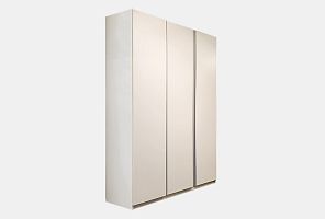 Шкаф 3-х дверный 