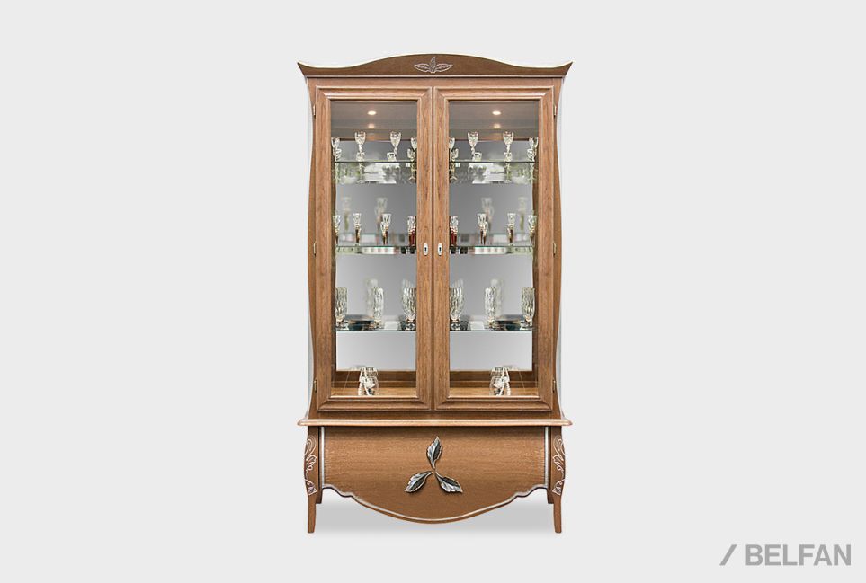 Шкаф с витриной 2-х дверный "Трио" 02 массив и шпон дуба 1