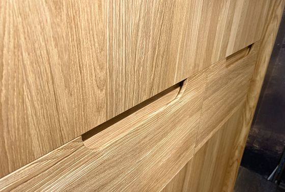 Шкаф для одежды 3-х дверный "Бремен" массив дуба 4