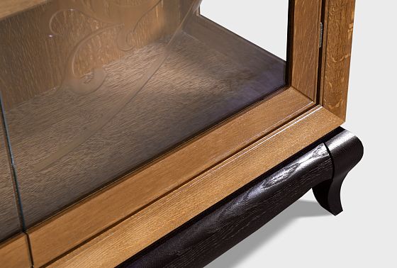 Тумба высокая "Соната" (стекло) массив и шпон дуба 9