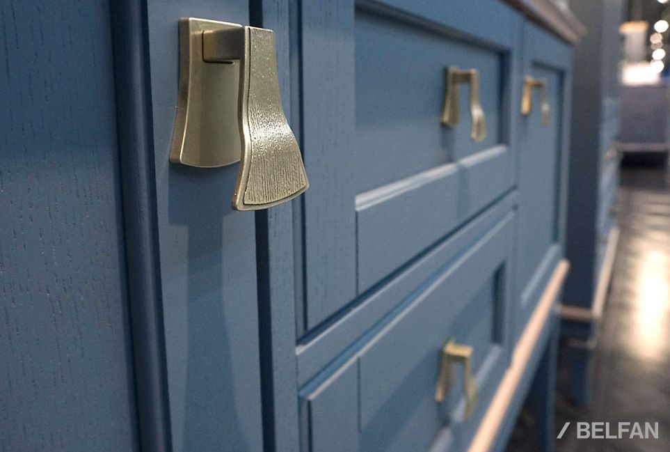 Тумба "Стюарт" массив и шпон дуба 3