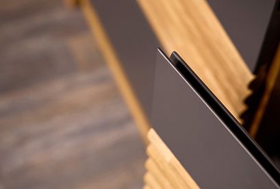 Тумба "Уоллстрит" 3; 3 двери; *А-012.33; к-бейц-масло, ф-антрацит, вст-бейц-масло