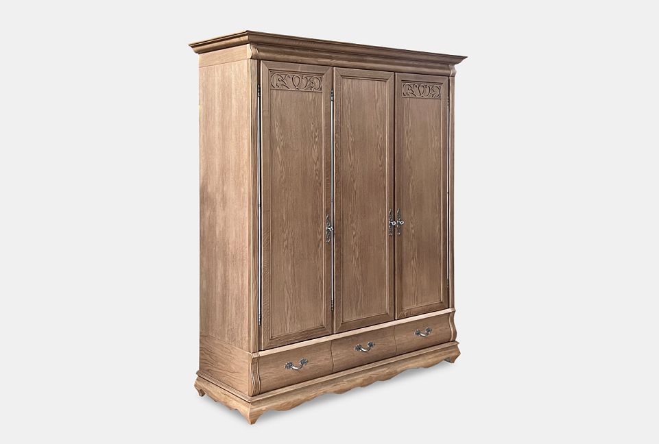 Шкаф для одежды "Тэфи" 3-х дв. без зеркала; белая эмаль с темной патиной; чернёное серебро