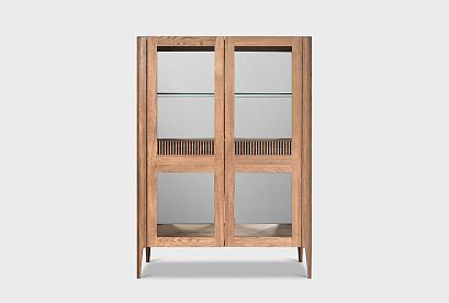 Тумба высокая "Бергамо" (стекло); американский орех