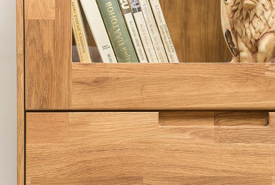 Шкаф с витриной 2-х дверный "Ирвинг" массив дуба 9