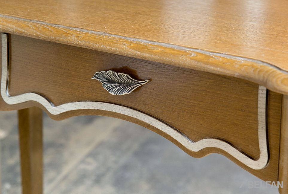 Стол туалетный "Трио" массив и шпон дуба 2