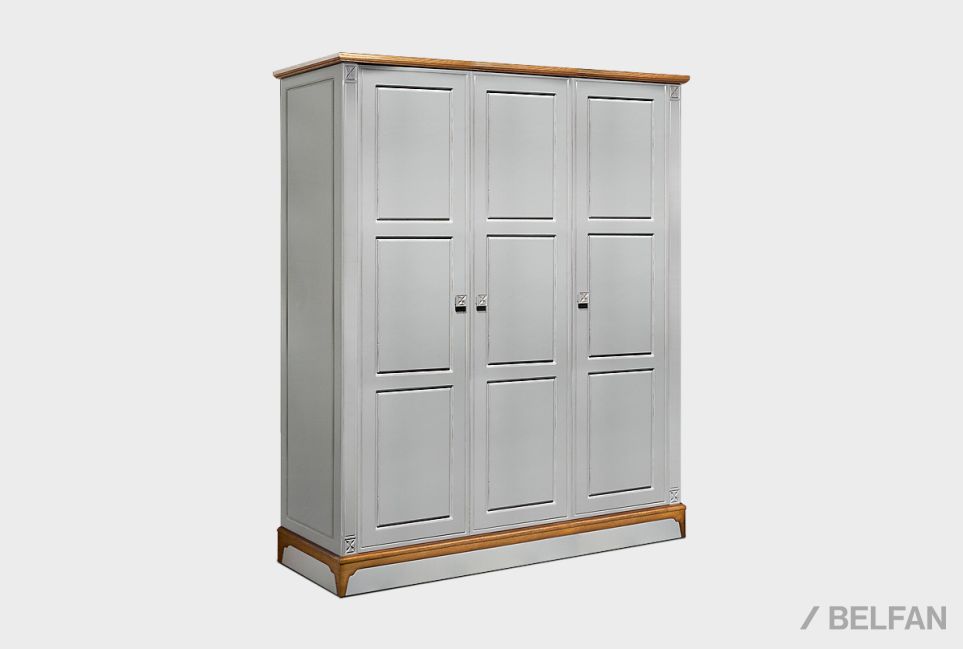 Шкаф для одежды 3-х дверный "Бриансон" массив и шпон дуба, МДФ 1