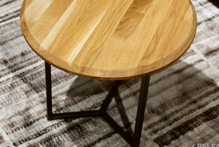 Стол журнальный "Арт" круглый 40 массив дуба, металл 2