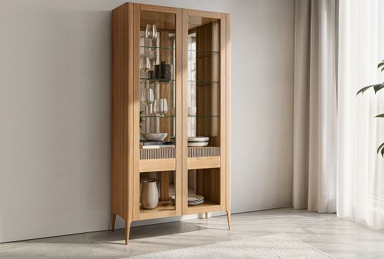 Витрина 2-х дверная "Бергамо" массив дуба 13