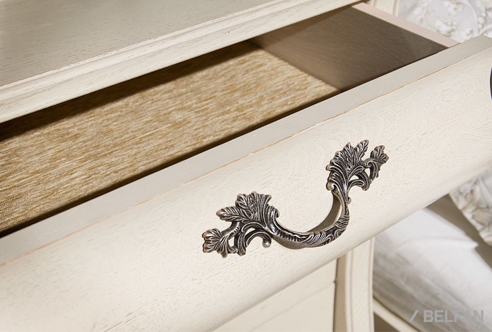 Тумба прикроватная "Тэфи" массив и шпон дуба 2