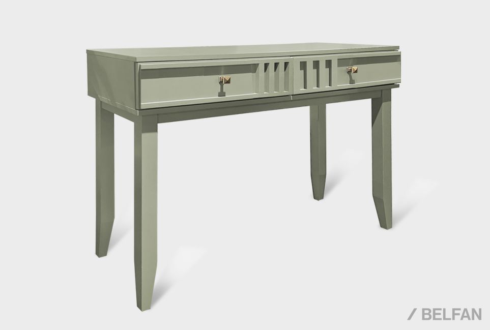 Стол туалетный "Чикаго" массив и шпон дуба 1