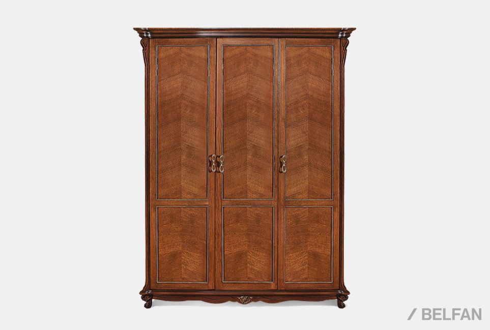 Шкаф 3-х дв. "Алези" (без зеркала) массив и шпон дуба 1