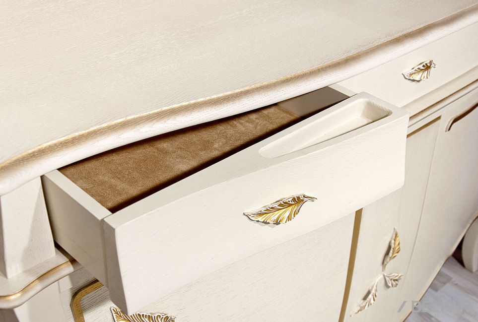 Тумба "Трио" массив и шпон дуба 3