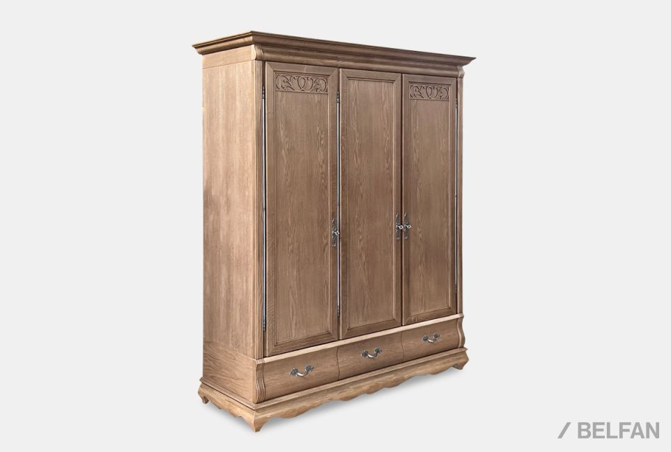 Шкаф для одежды "Тэфи" 3-х дв. без зеркала массив и шпон дуба 2