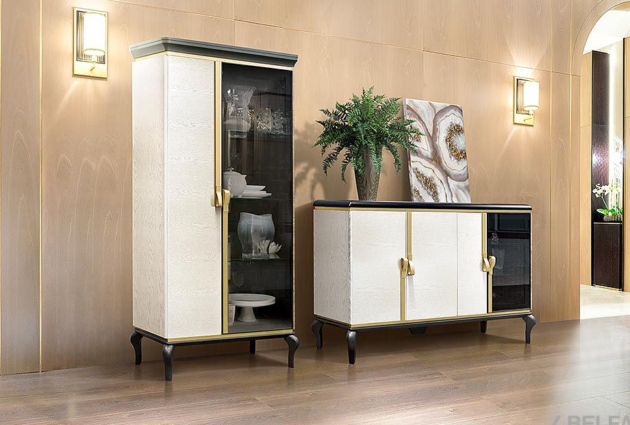 Шкаф с витриной 2-х дв. "Мадлен" массив и шпон дуба 2