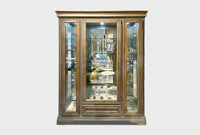 Шкаф с витриной 3-х дверный "Оливия"; *ММ-348-02; олива