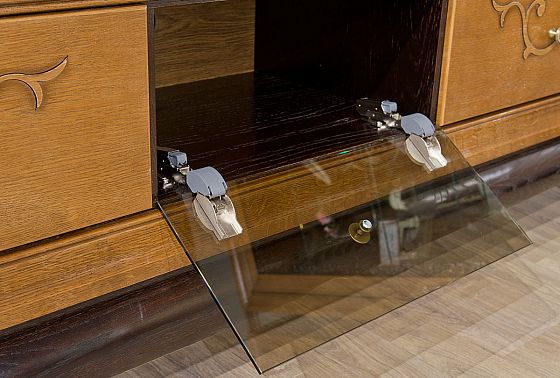 Тумба под ТВ "Соната" (декор) массив и шпон дуба 6