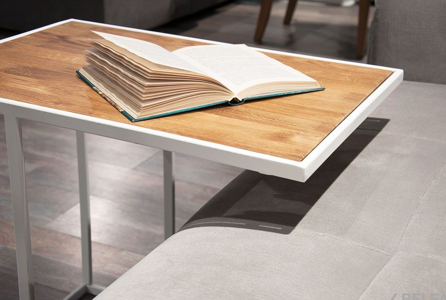 Стол кофейный "Арт" приставной массив дуба, металл 2